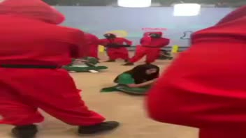 Squid Game สควิดเกม เล่นลุ้นเย็ด ดูหนังAVแนวล้อเลียน ด่านดัลโกนาน้ำตาลแผ่น ใครแพ้ต้องโดนลงโทษด้วยการเย็ดหีจนตายxxx